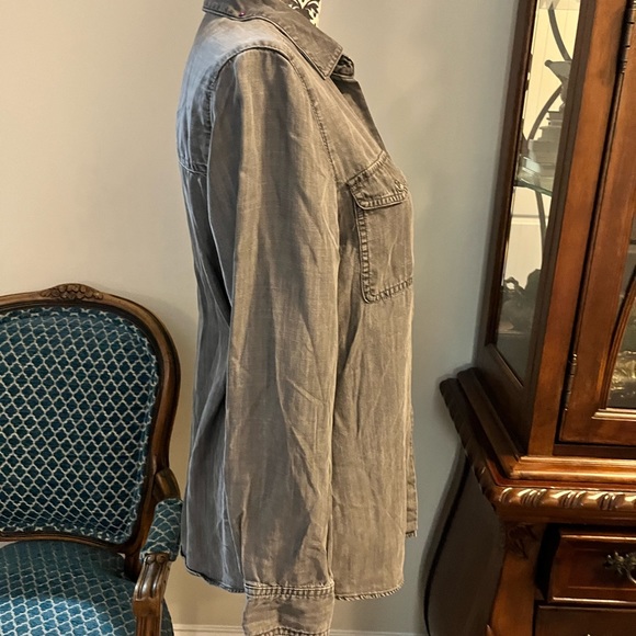 Chico’s gray wash chambray button up - Picture 3 of 6